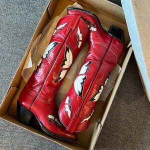 GORGEOUS authentic 70’s vintage Tony Lama Cowboy boots